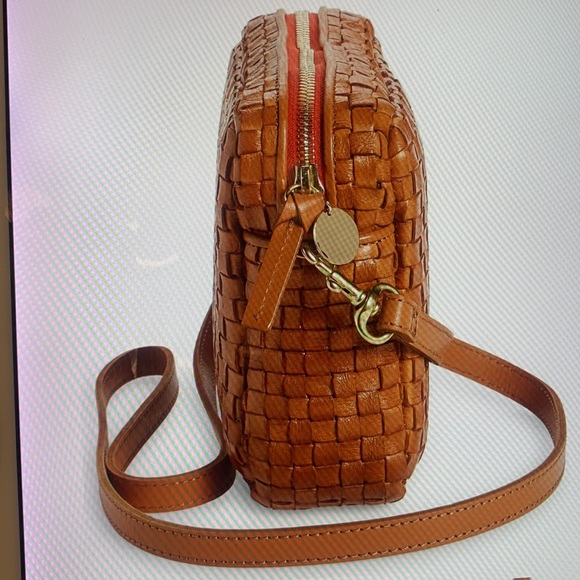 - Clare V. Midi Sac Woven Leather Crossbody - Picture 12 of 17